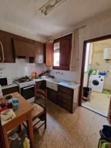 cocina con galeria