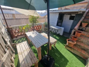 terraza chill out con banco