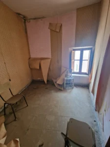 habitacion con ventana