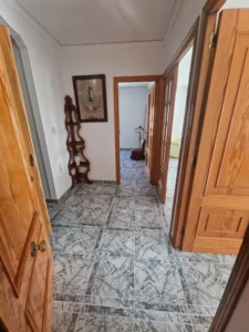 pasillo y madera